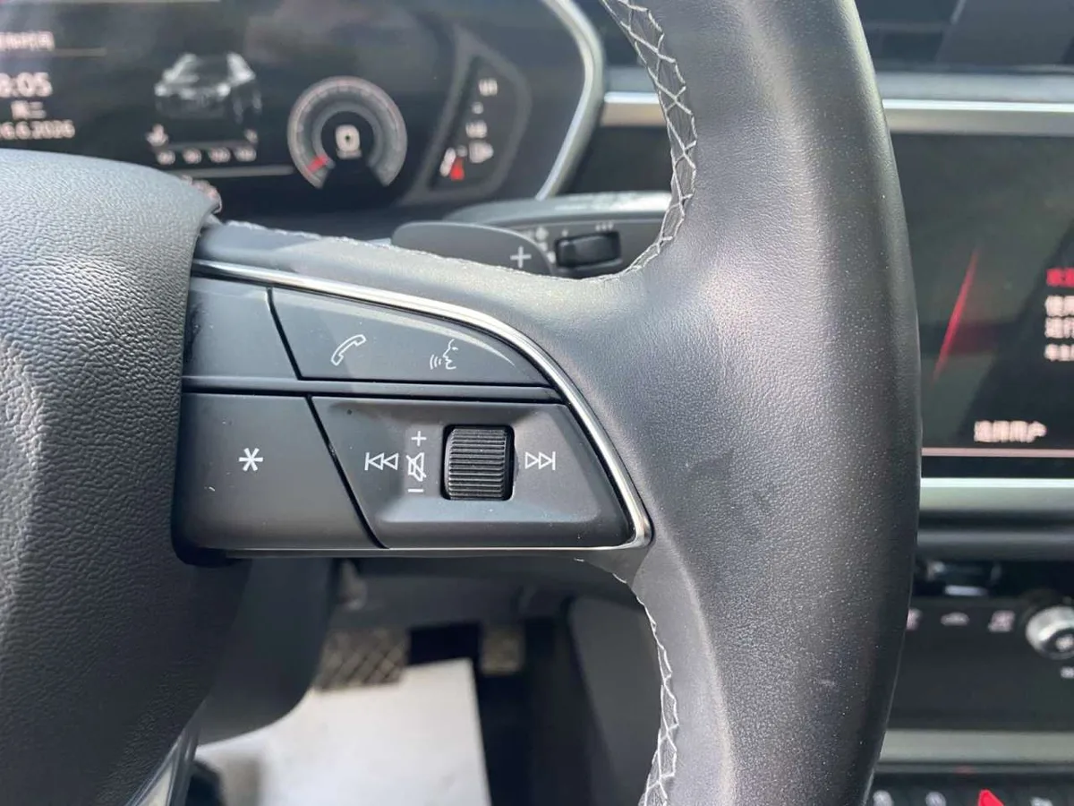 Audi Q3 2022 года, снимок 16