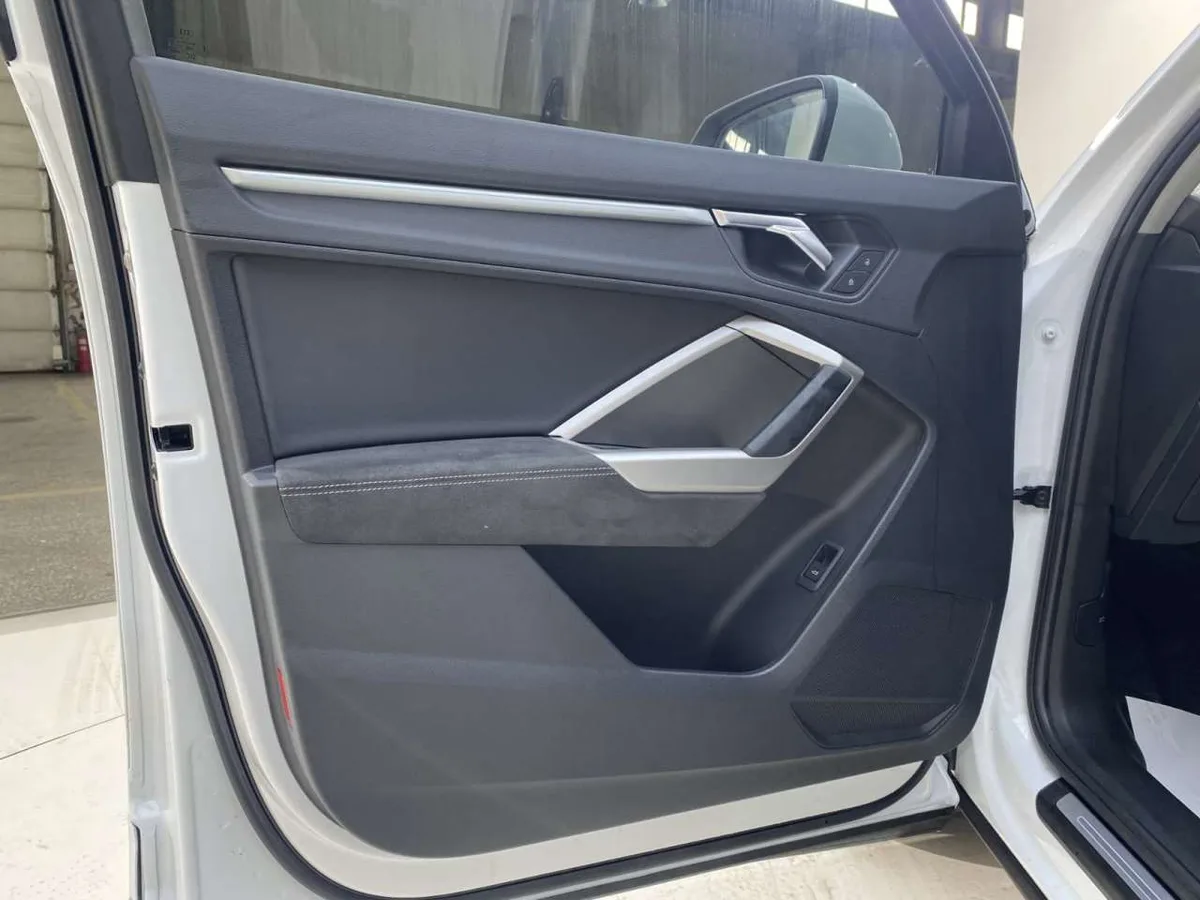 Audi Q3 2022 года, снимок 29