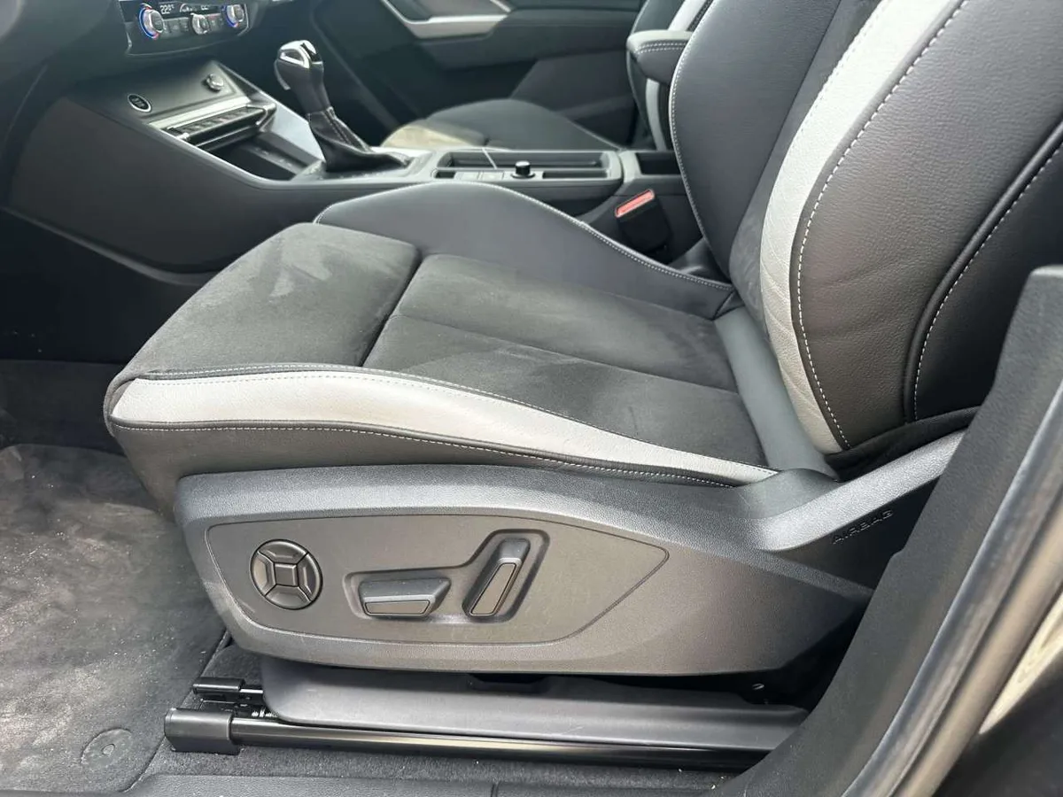 Audi Q3 2022 года, снимок 8