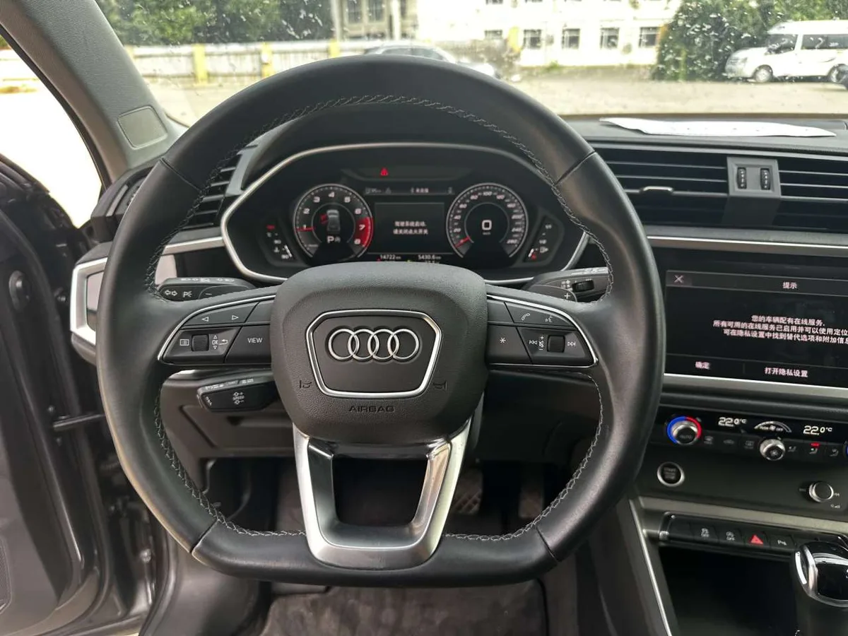 Audi Q3 2022 года, снимок 12