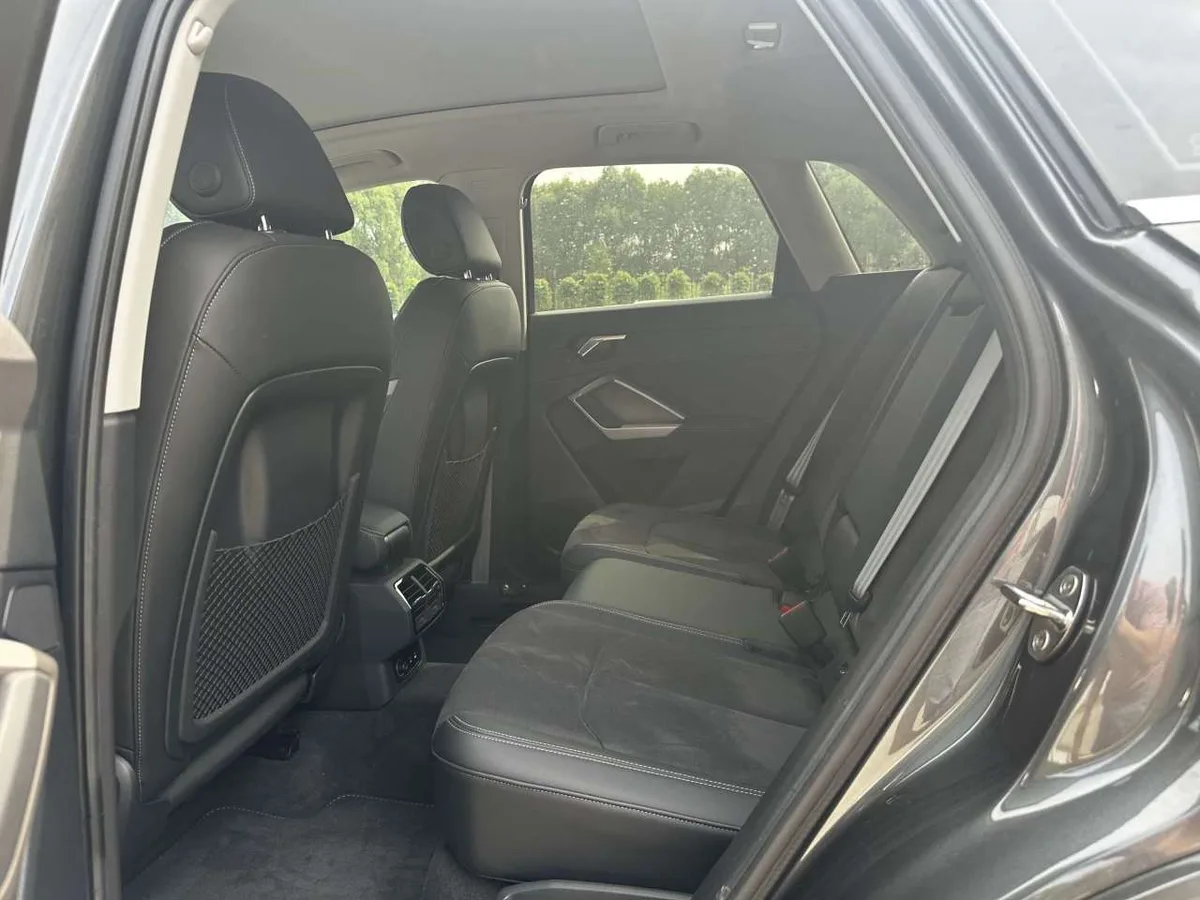Audi Q3 2022 года, снимок 18