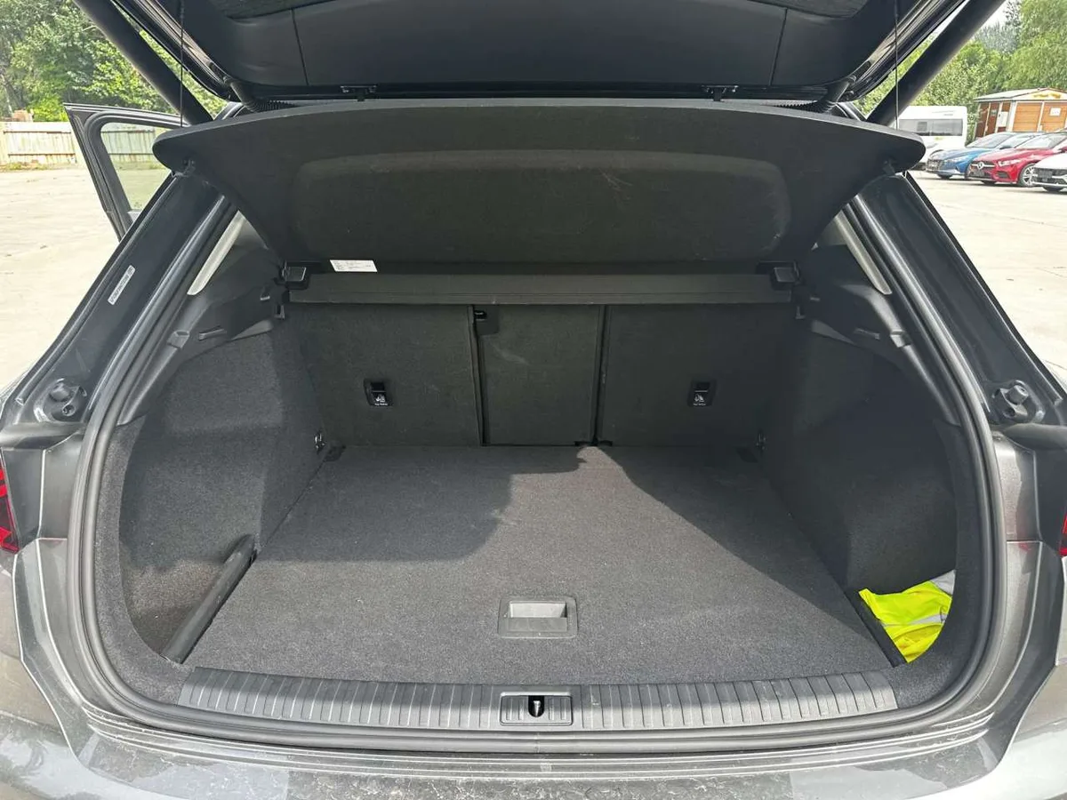 Audi Q3 2022 года, снимок 23
