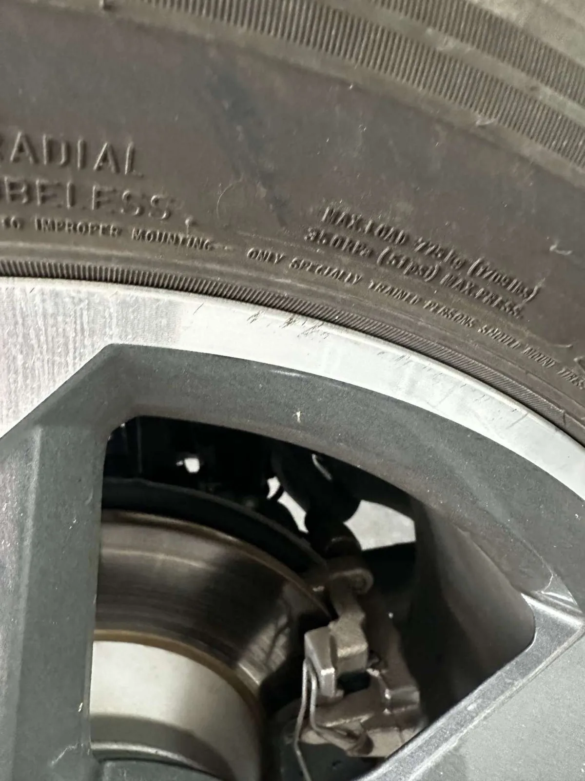 Audi Q3 2022 года, снимок 33