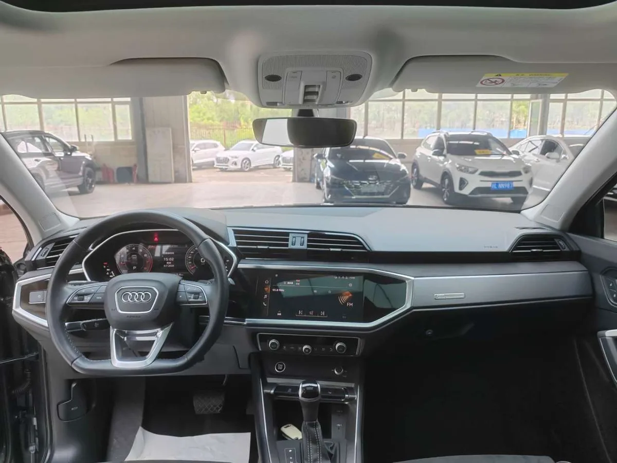 Audi Q3 2022 года, снимок 8