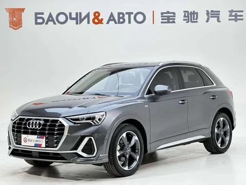 Audi Q3 2022 года