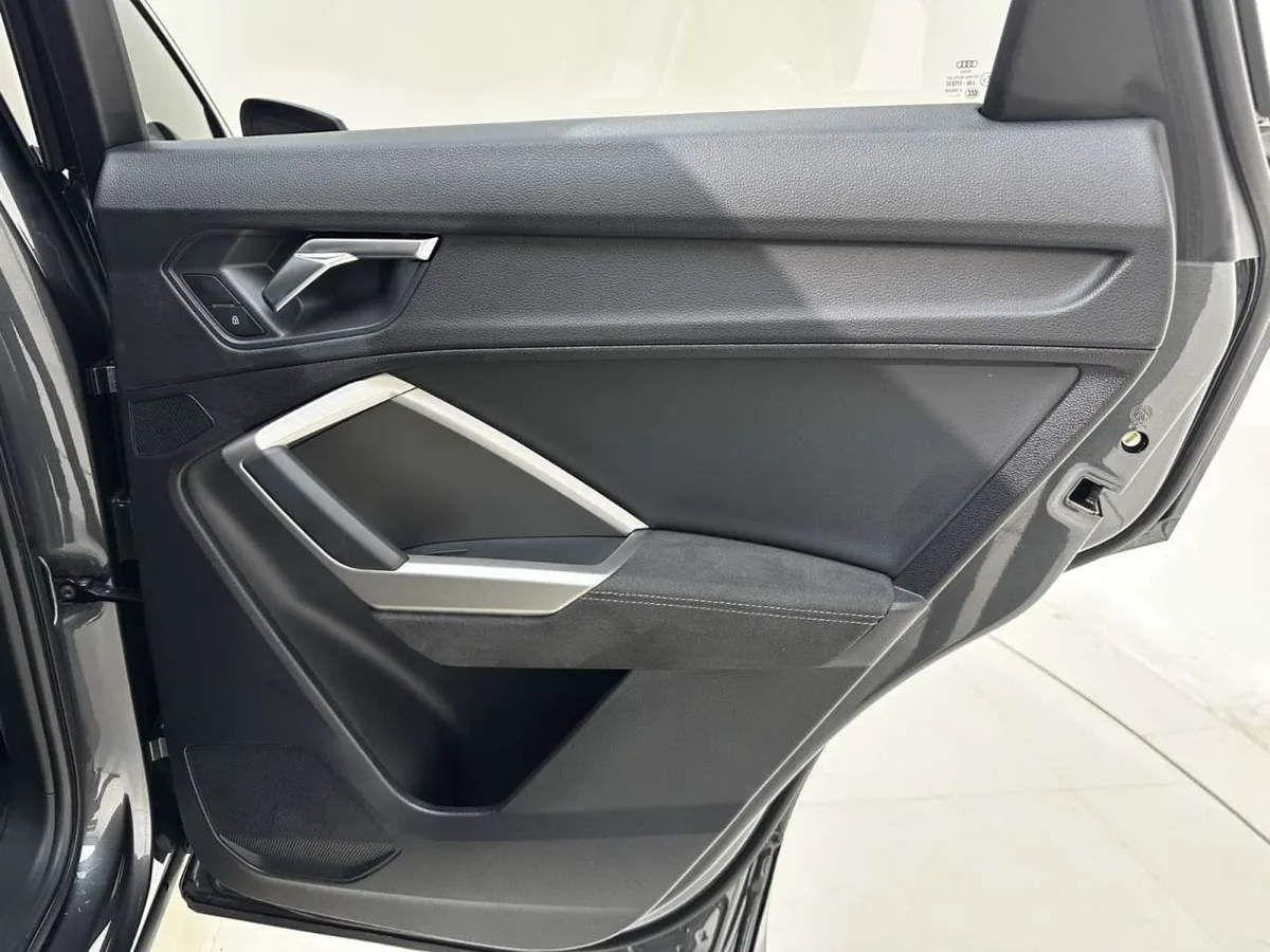 Audi Q3 2022 года, снимок 21