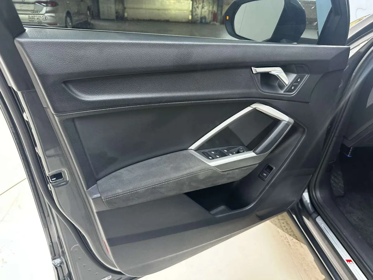 Audi Q3 2022 года, снимок 16