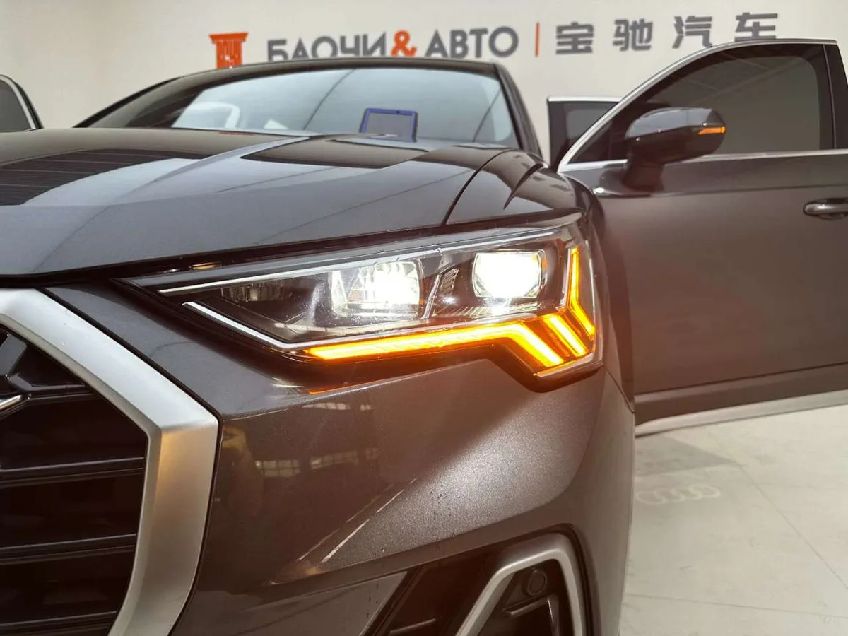Audi Q3 2022 года, снимок 18