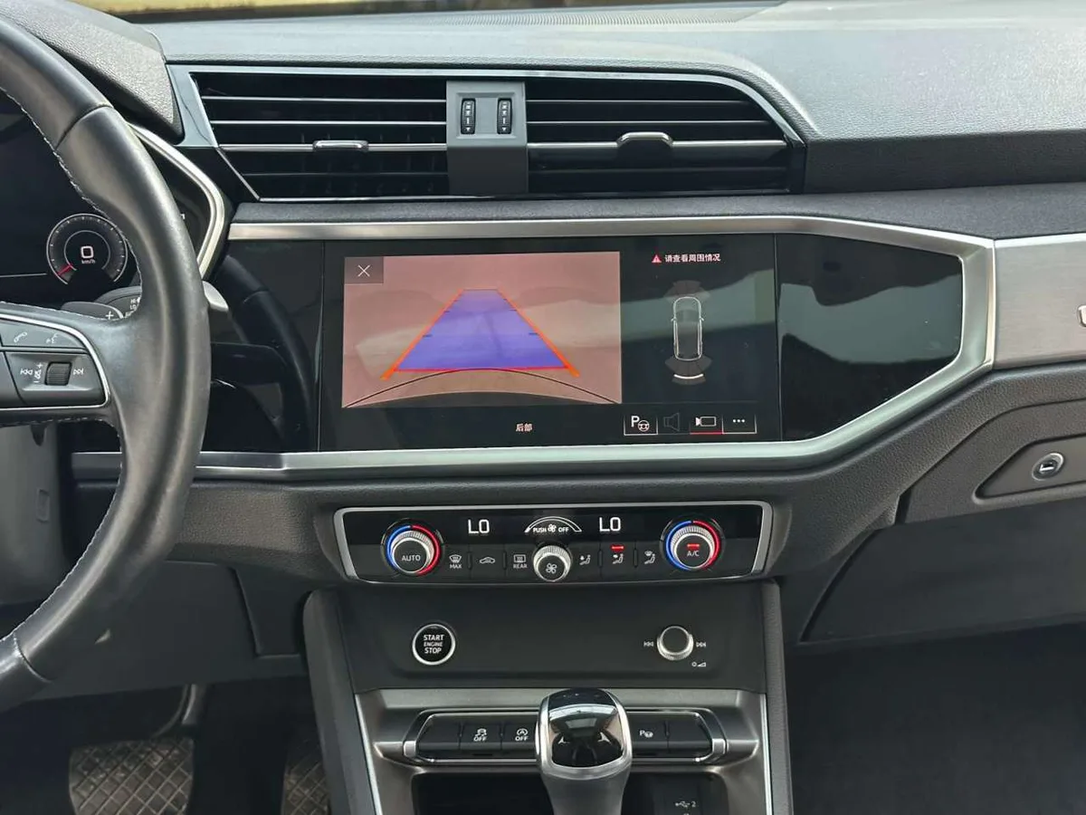Audi Q3 2022 года, снимок 23