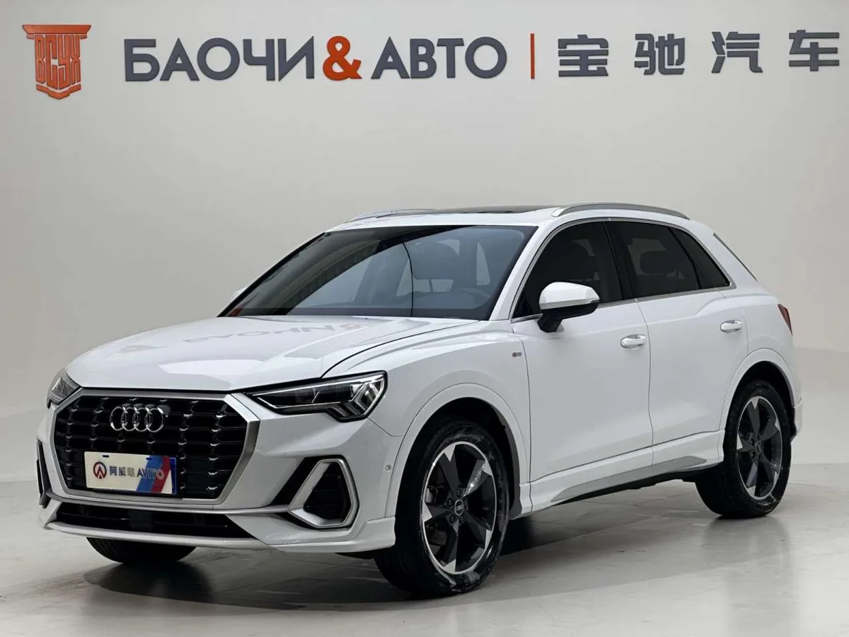 Audi Q3 2022 года
