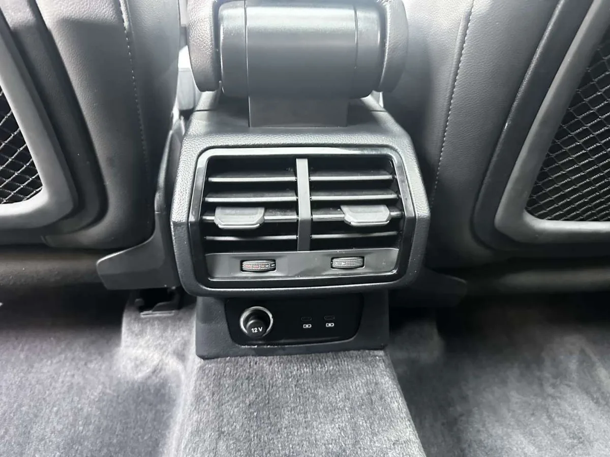 Audi Q3 2022 года, снимок 9