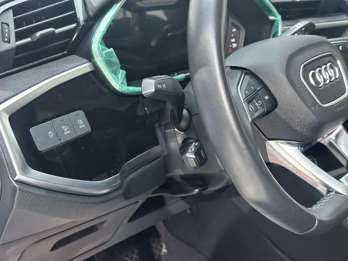 Audi Q3 2022 года, снимок 17
