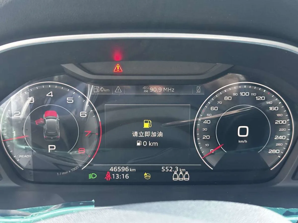 Audi Q3 2022 года, снимок 20
