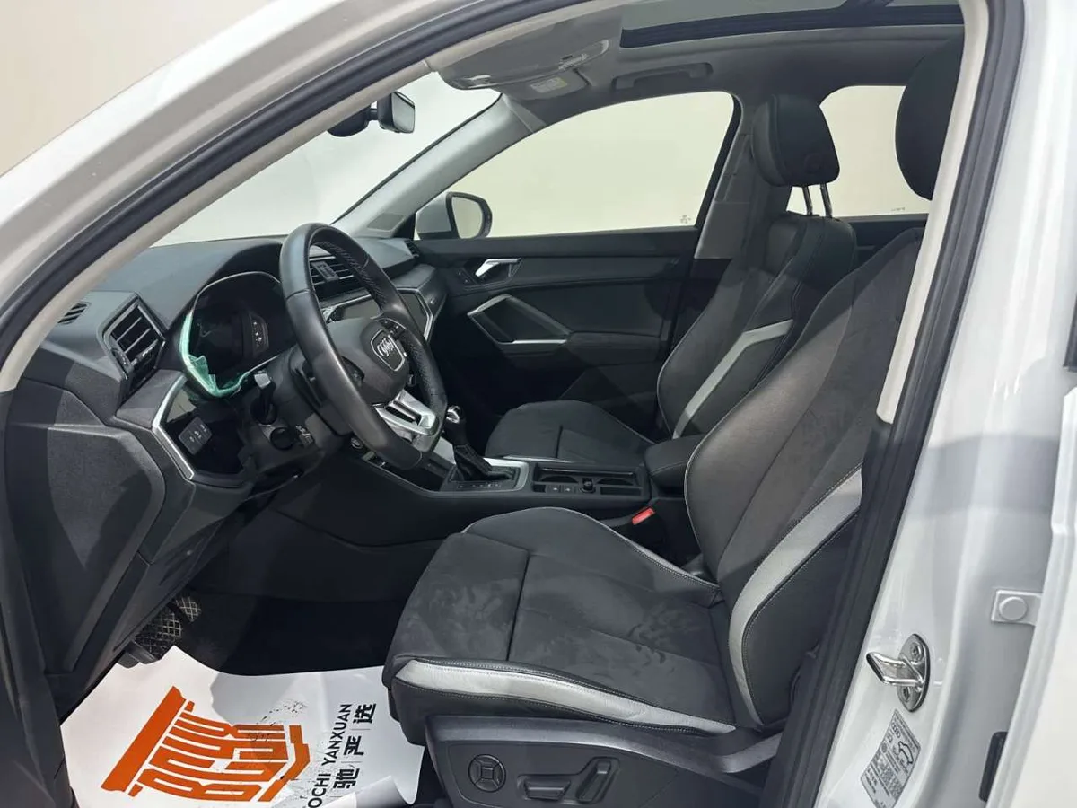 Audi Q3 2022 года, снимок 33