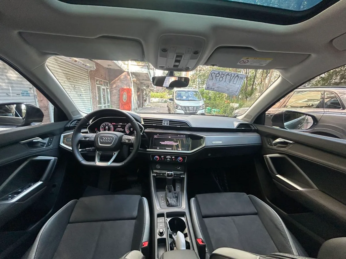 Audi Q3 2023 года, снимок 8
