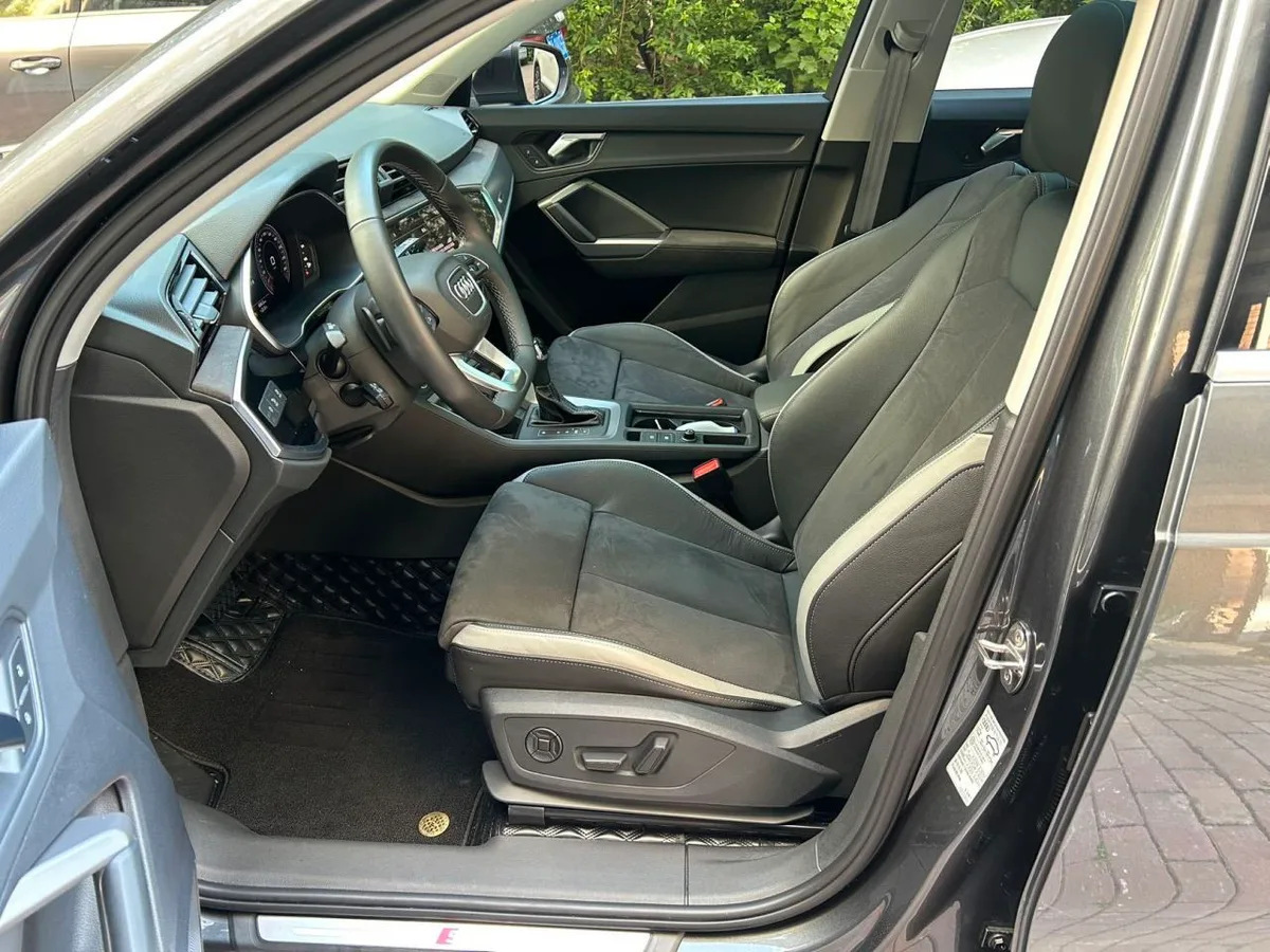 Audi Q3 2023 года, снимок 12