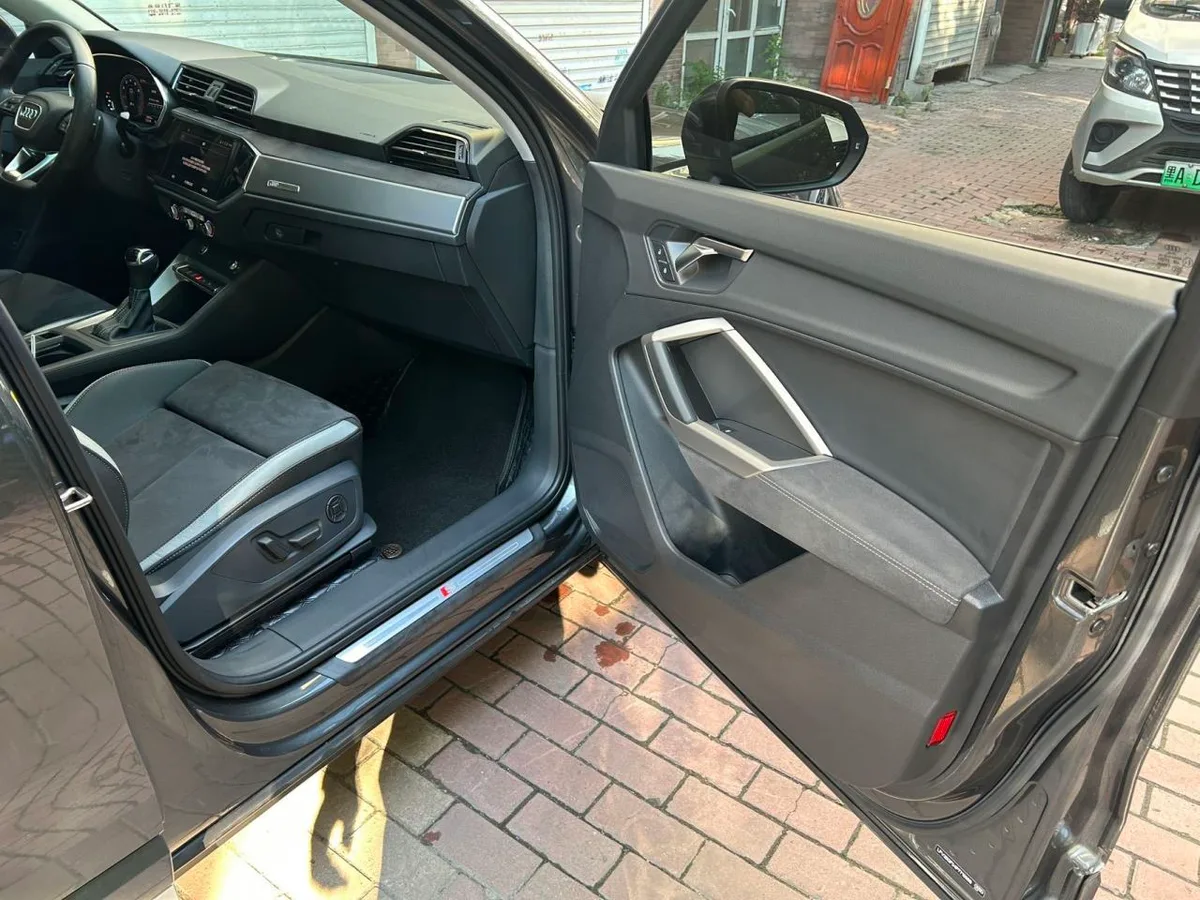 Audi Q3 2023 года, снимок 14
