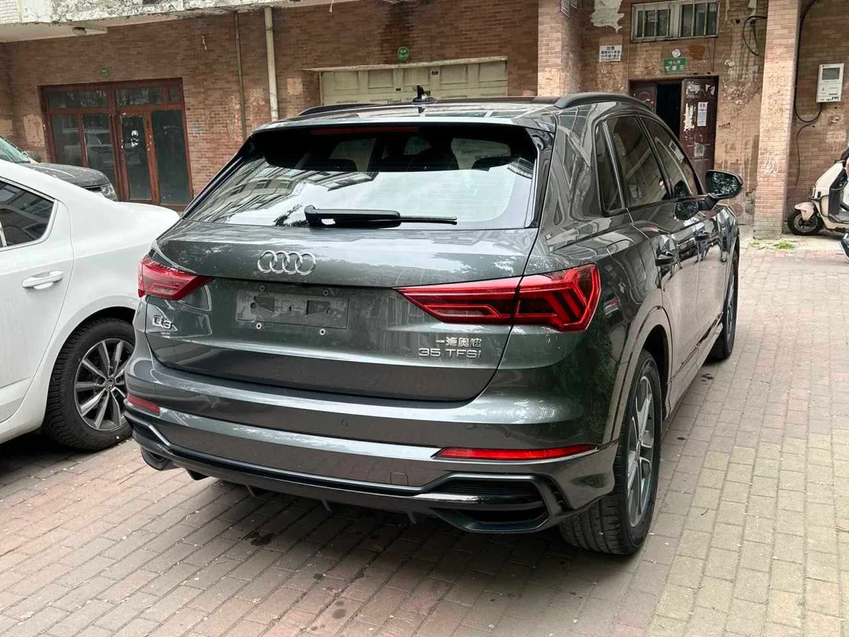 Audi Q3 2023 года, снимок 4