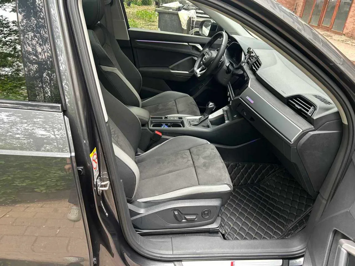 Audi Q3 2023 года, снимок 11