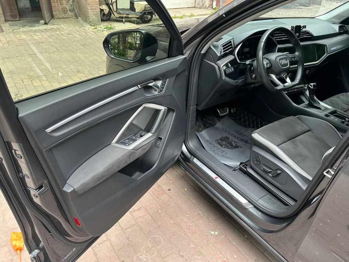 Audi Q3 2023 года, снимок 13