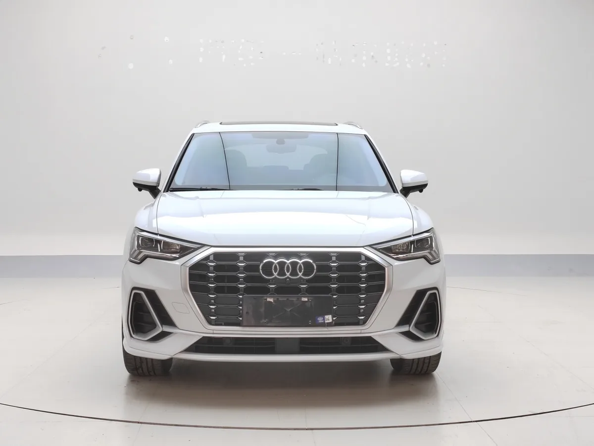 Audi Q3 2023 года, снимок 2