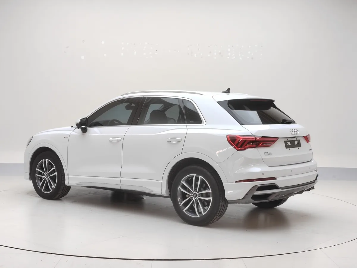 Audi Q3 2023 года, снимок 7
