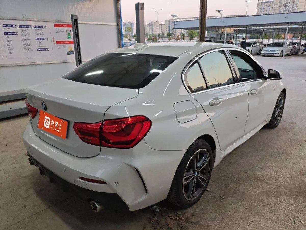 BMW 1 серии 2022 года, снимок 5