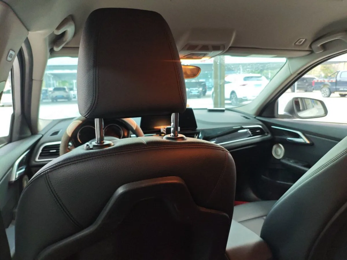 BMW 1 серии 2022 года, снимок 8