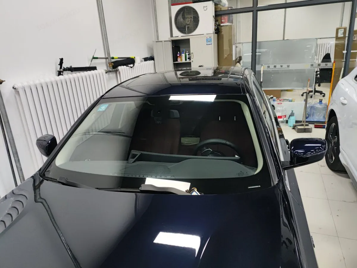 BMW 3 серии 2023 года, снимок 8