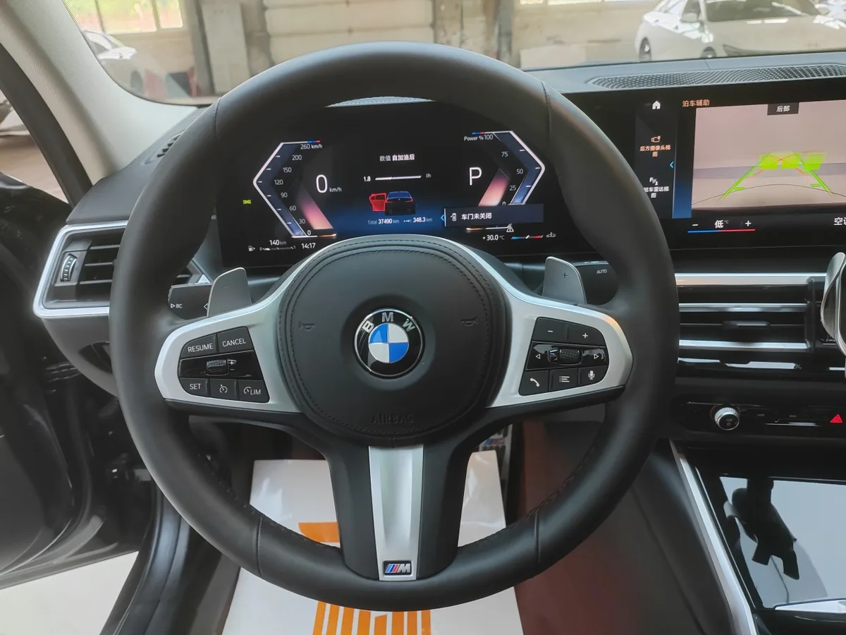 BMW 3 серии 2023 года, снимок 14