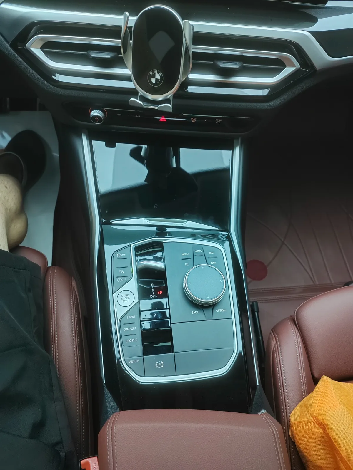 BMW 3 серии 2023 года, снимок 17