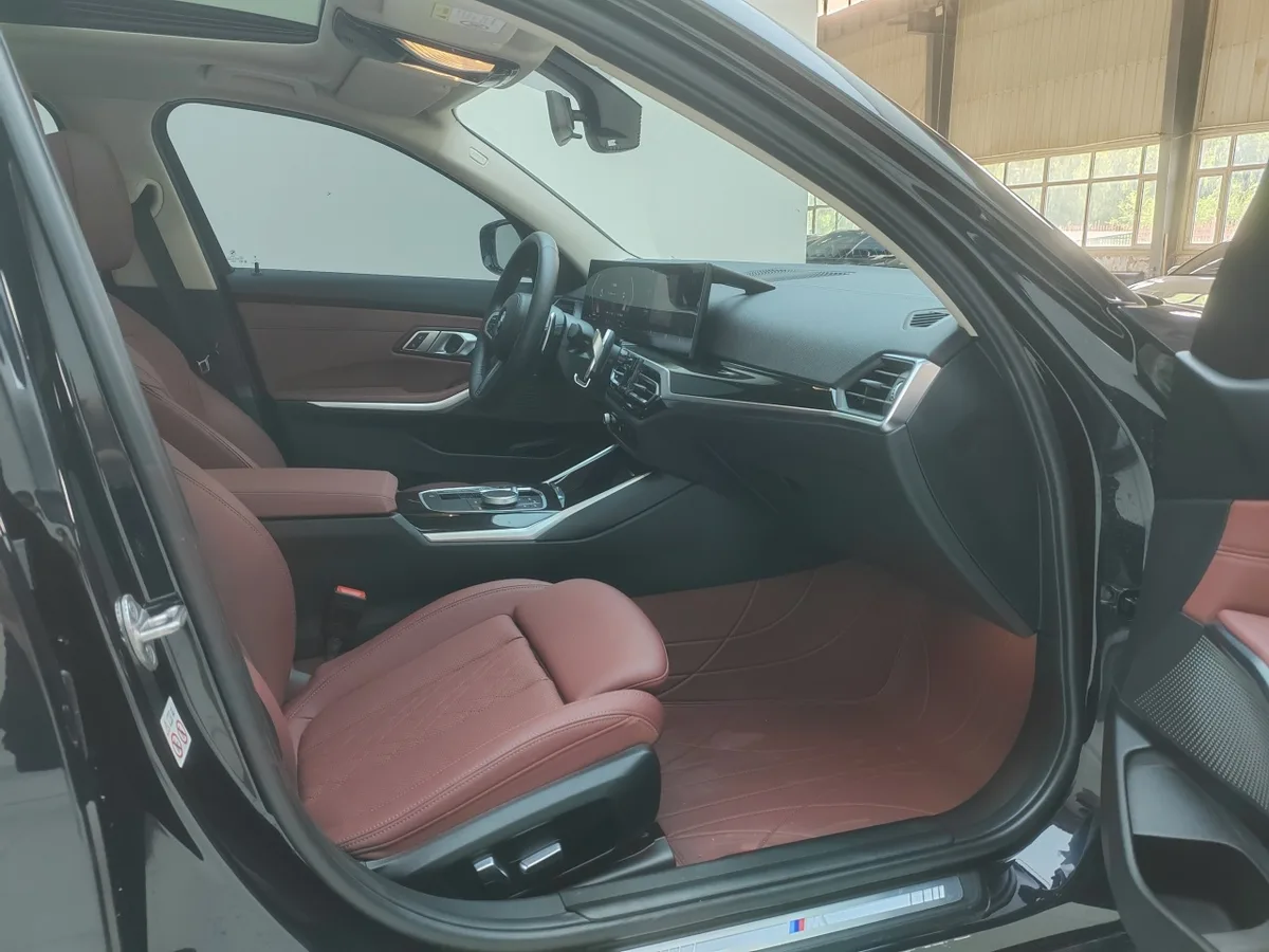 BMW 3 серии 2023 года, снимок 23