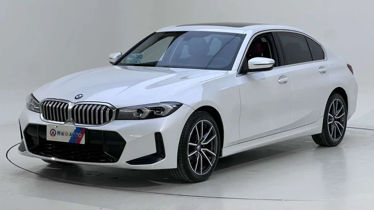BMW 3 серии 2023 года