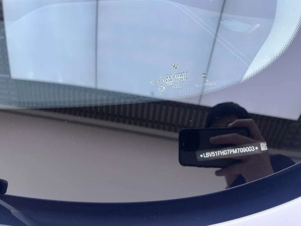 BMW 3 серии 2023 года, снимок 18