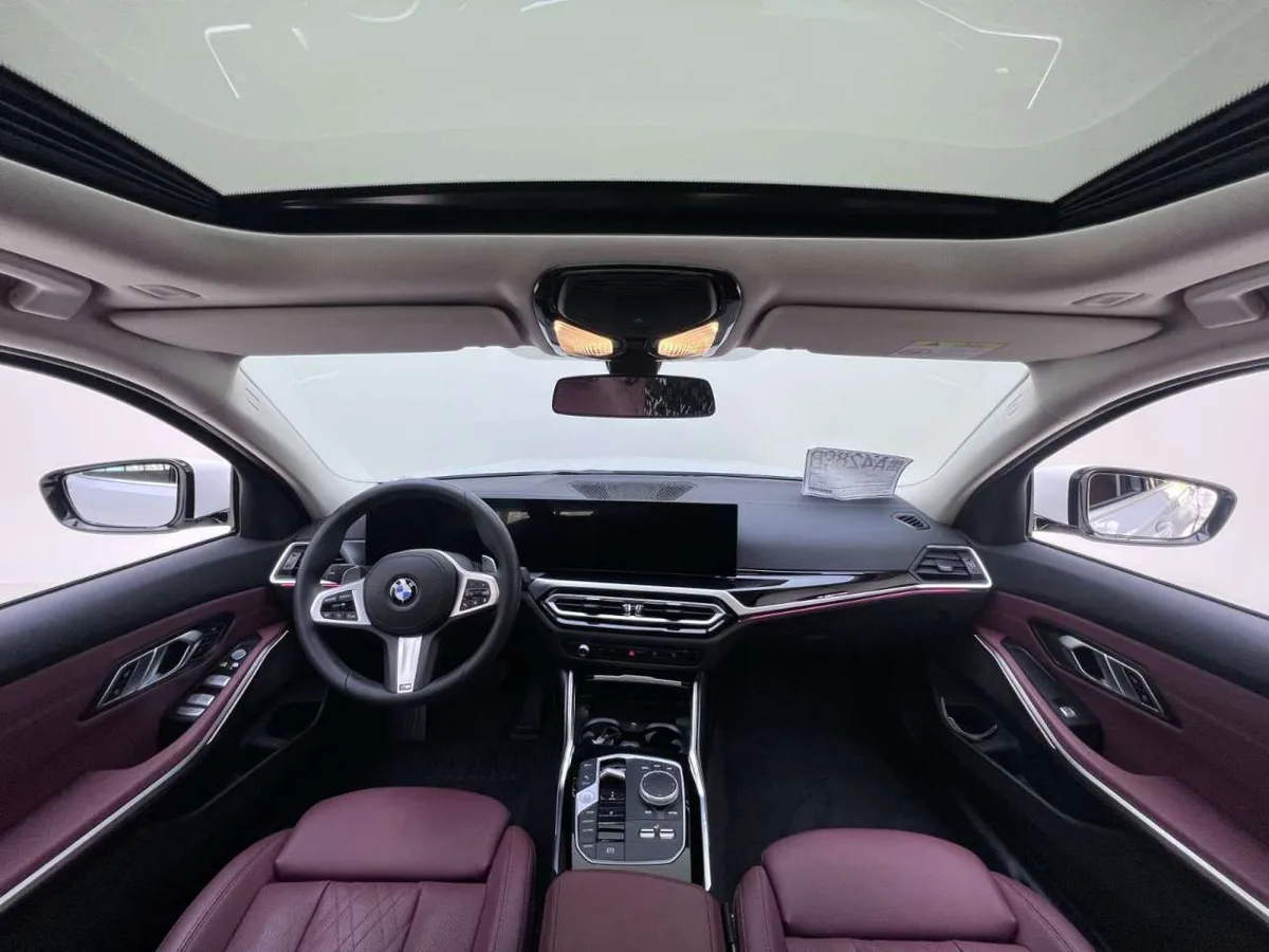 BMW 3 серии 2023 года, снимок 24