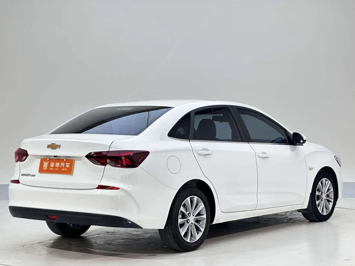 Chevrolet Monza 2022 года, снимок 2