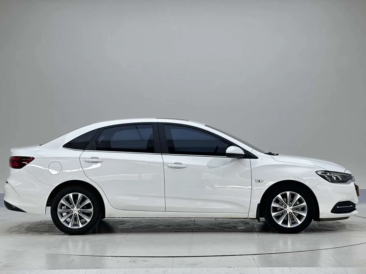Chevrolet Monza 2022 года, снимок 5