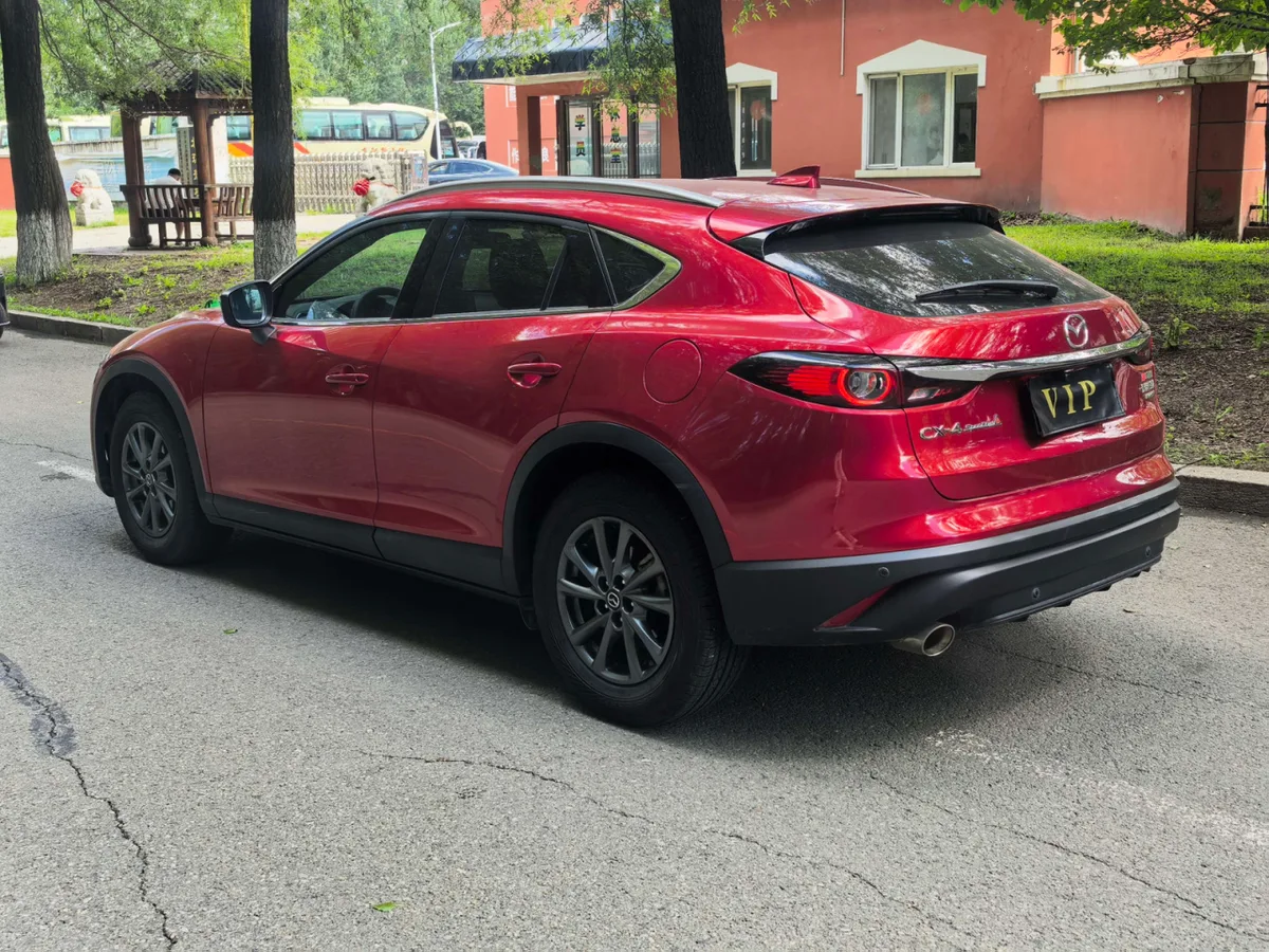 Mazda CX-4 2023 года, снимок 4