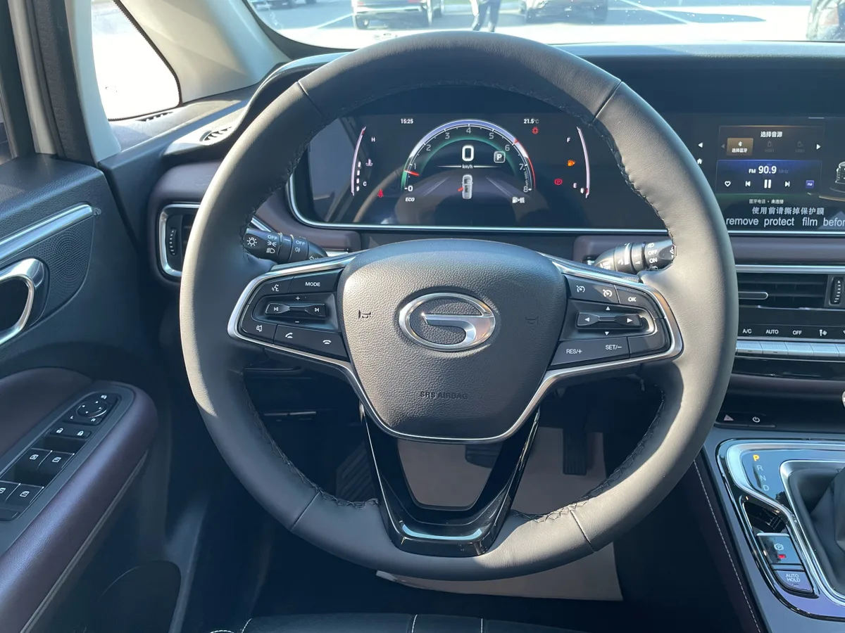 GAC Trumpchi M6 2022 года, снимок 8