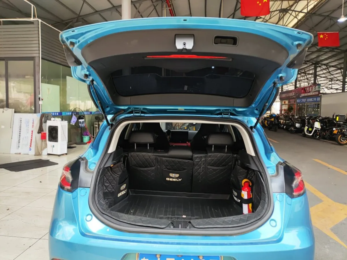 Geely Emgrand S 2022 года, снимок 9