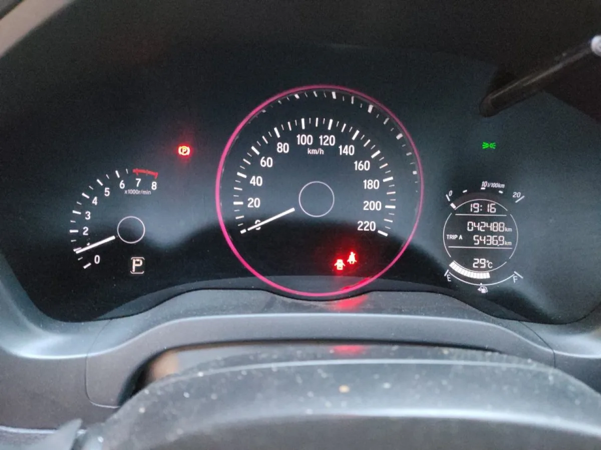 Honda Vezel 2021 года, снимок 8