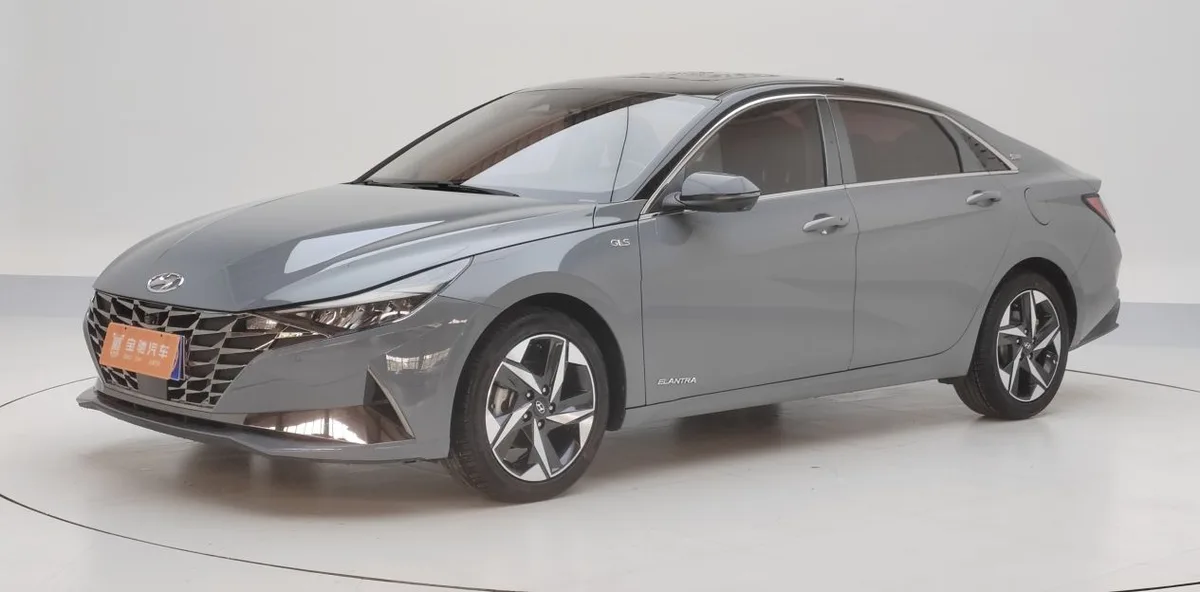 Hyundai Elantra 2020 года