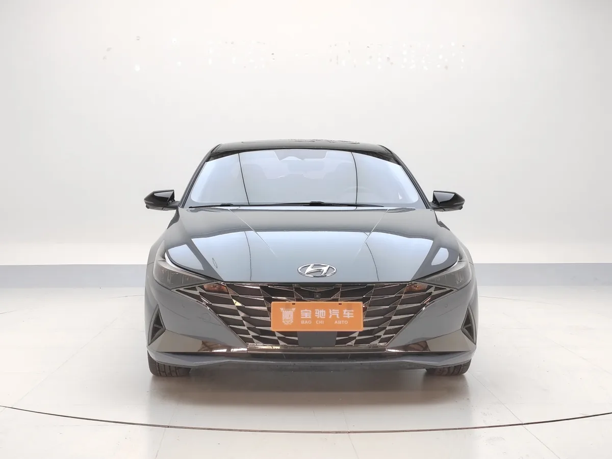 Hyundai Elantra 2020 года, снимок 2