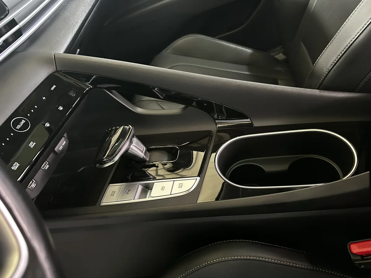 Hyundai Elantra 2020 года, снимок 11