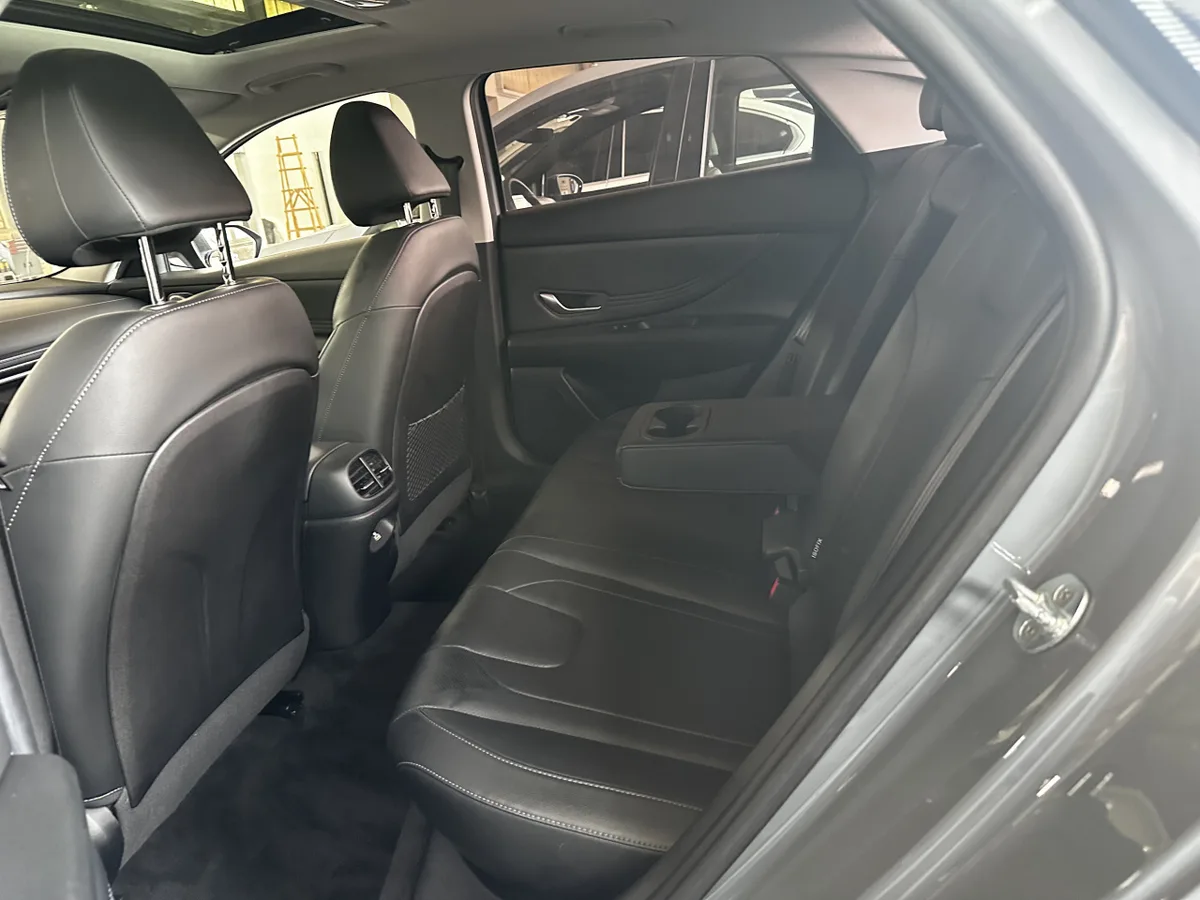 Hyundai Elantra 2020 года, снимок 17