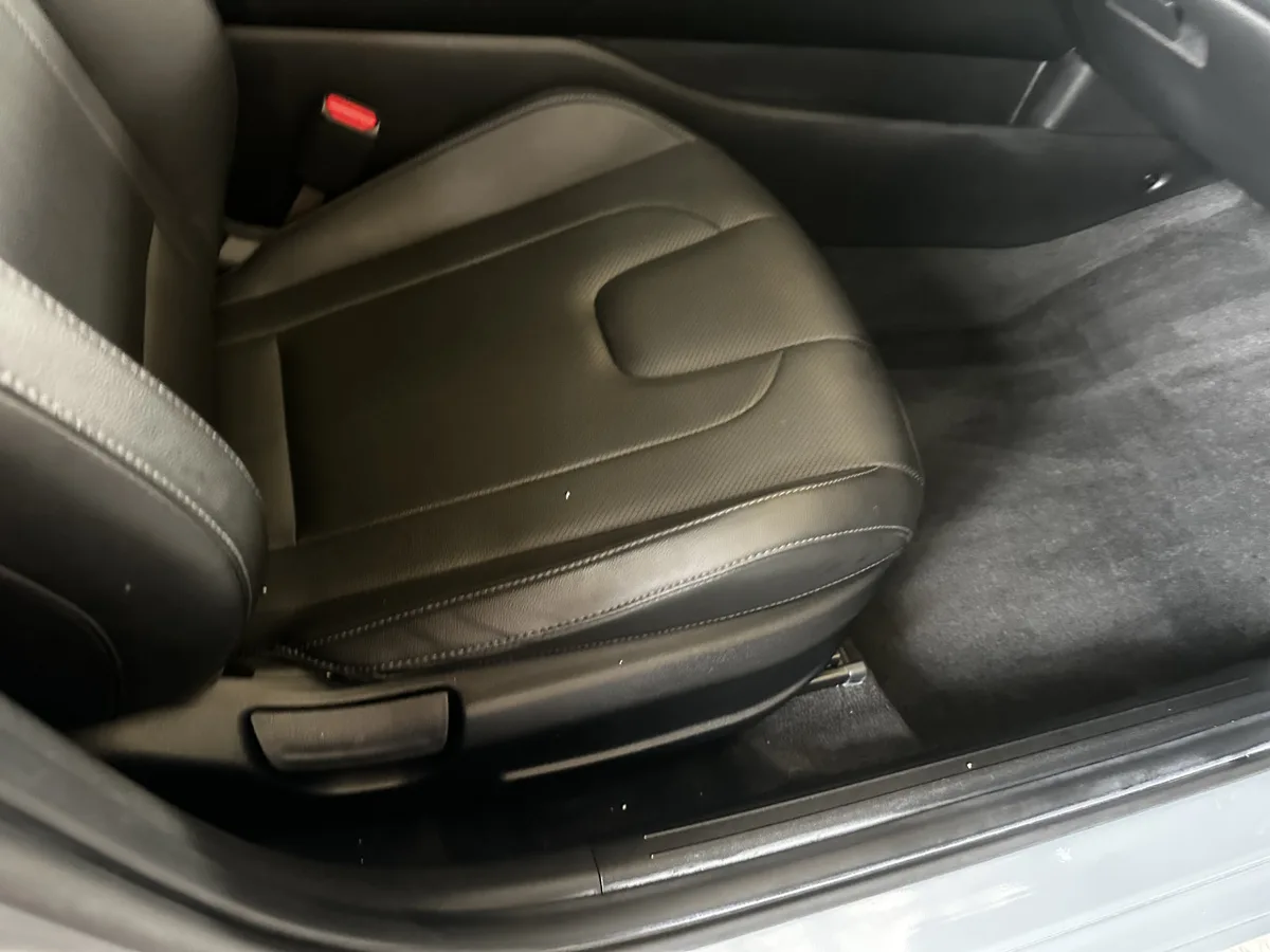 Hyundai Elantra 2020 года, снимок 23