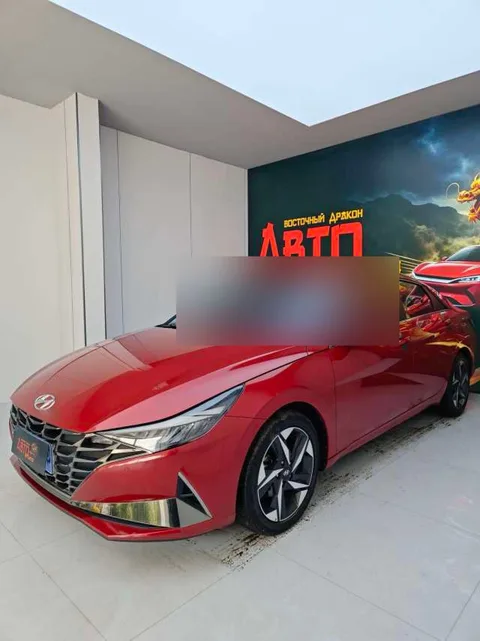 Hyundai Elantra 2021 года