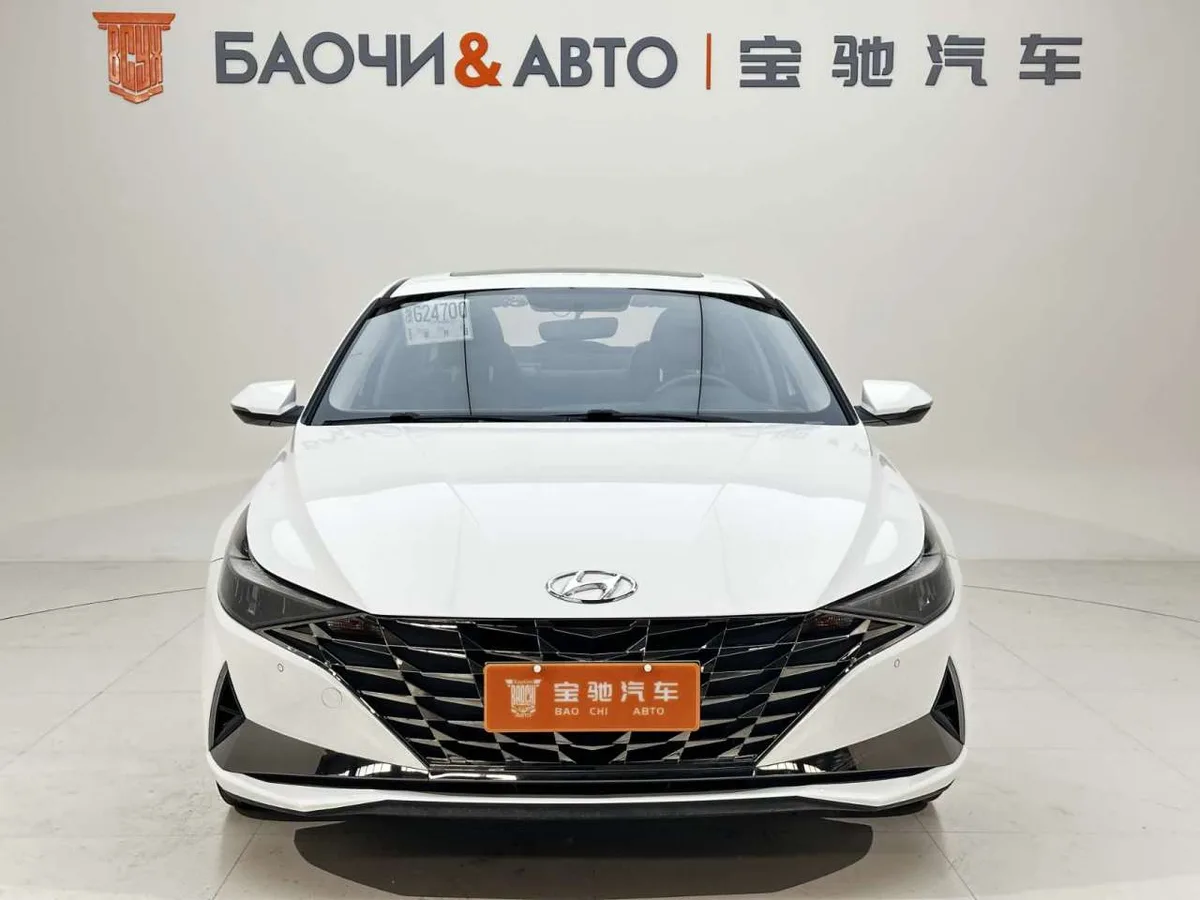 Hyundai Elantra 2022 года, снимок 2