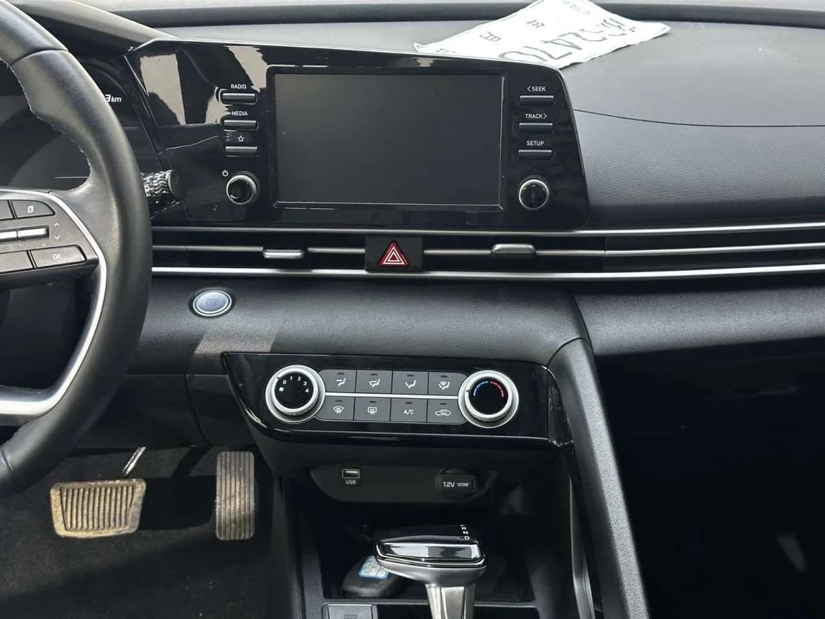 Hyundai Elantra 2022 года, снимок 9