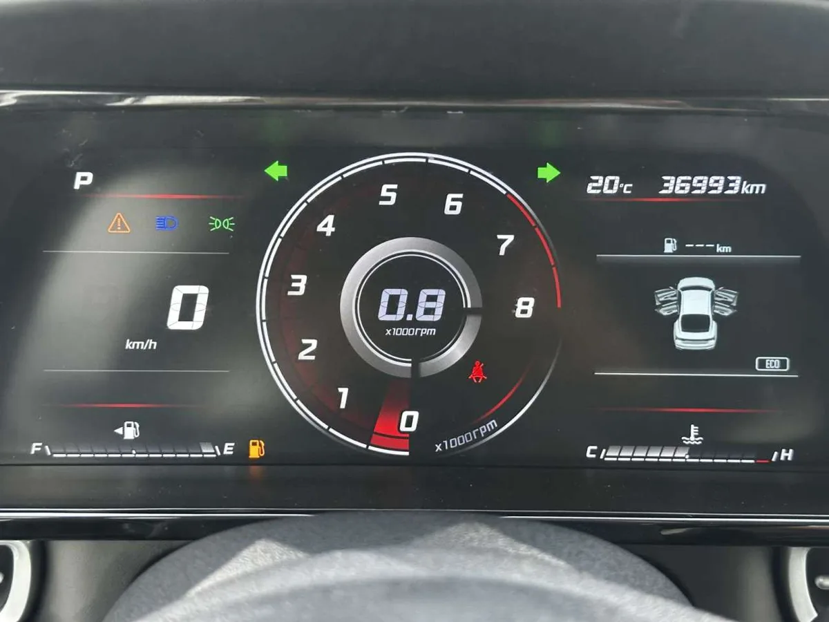 Hyundai Elantra 2022 года, снимок 10